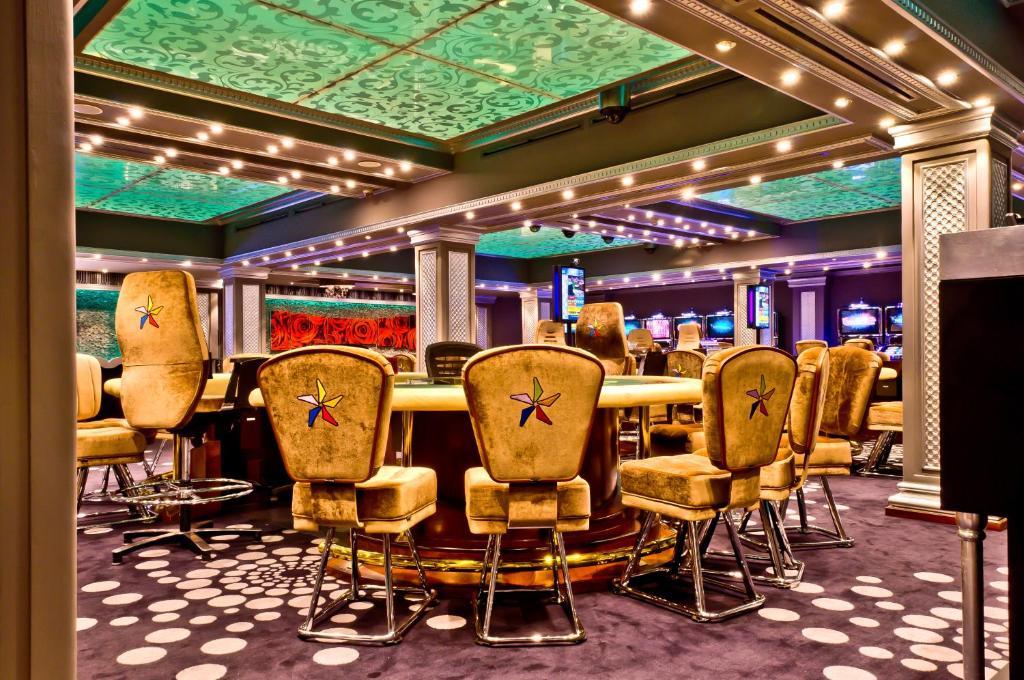 Savannah Hotel & Casino Paramaribo Exterior photo